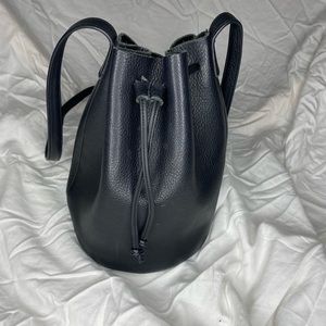 BAGGU | Black Leather Bucket Bag